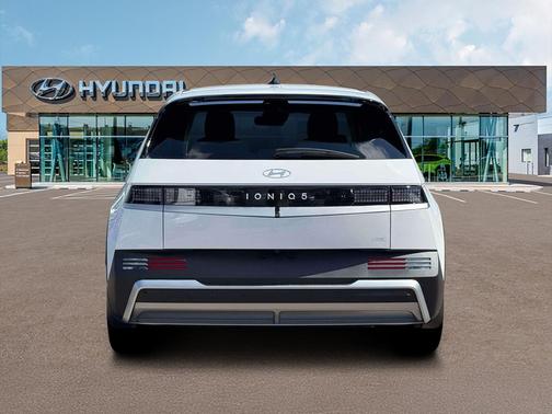 Atlas White 2026 Hyundai IONIQ 5 SEL