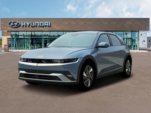 2025 Hyundai IONIQ 5 SE