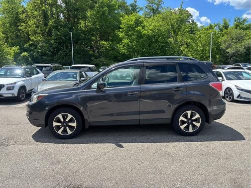 Dark Gray Metallic 2017 Subaru Forester 2.5i Premium