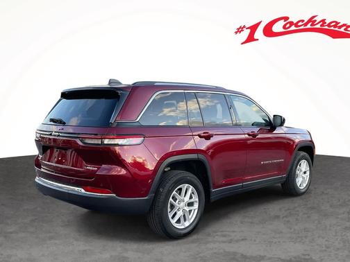 2023 Jeep Grand Cherokee Laredo