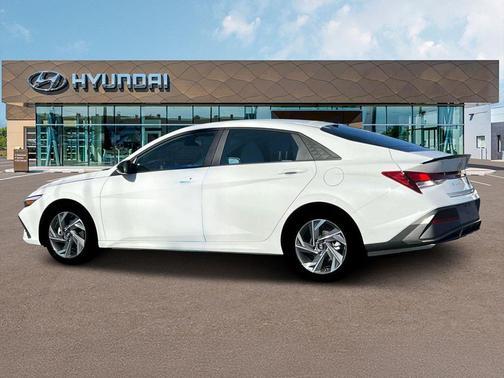 2025 Hyundai ELANTRA Sport