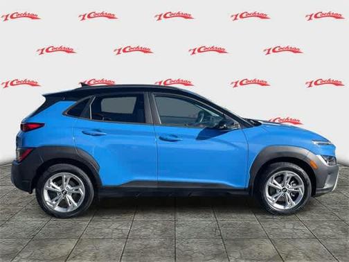 2022 Hyundai KONA SEL
