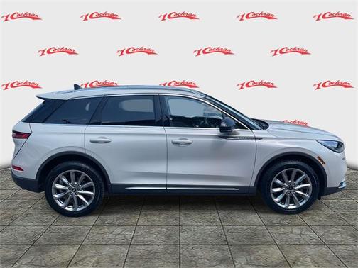 2022 Lincoln Corsair Standard