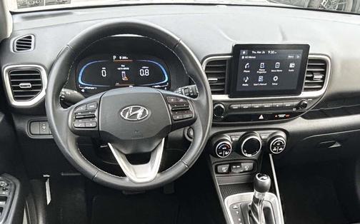 2024 Hyundai VENUE SEL