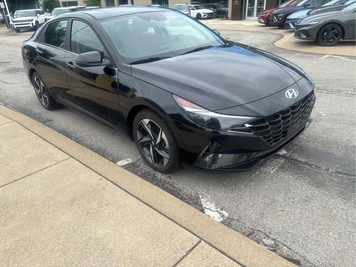 Onyx Black 2023 Hyundai ELANTRA Limited
