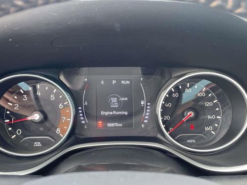White Clearcoat 2018 Jeep Compass Latitude