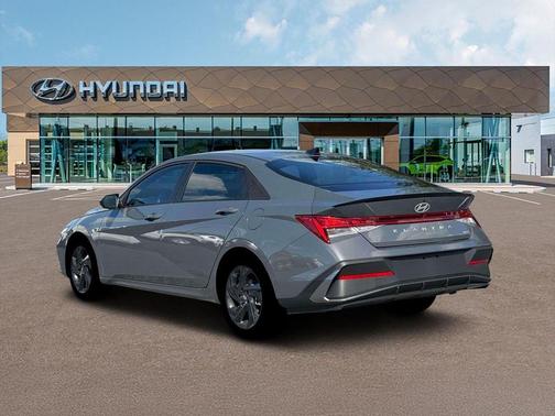 2026 Hyundai ELANTRA HEV SEL Sport