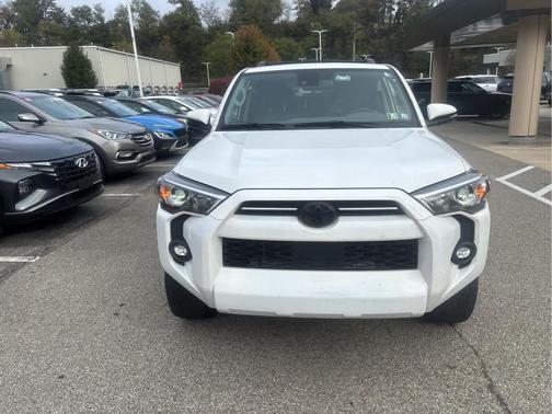 2023 Toyota 4Runner SR5 Premium
