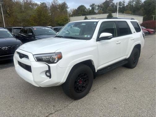 2023 Toyota 4Runner SR5 Premium
