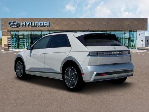 2025 Hyundai IONIQ 5 Limited