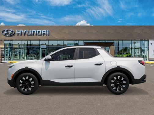 Atlas White 2026 Hyundai SANTA CRUZ SEL