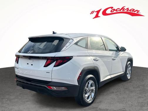 2023 Hyundai TUCSON SE