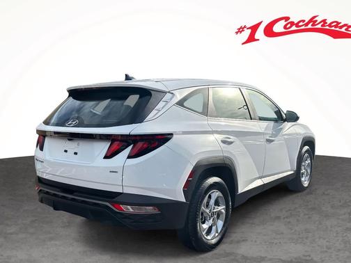 2023 Hyundai TUCSON SE