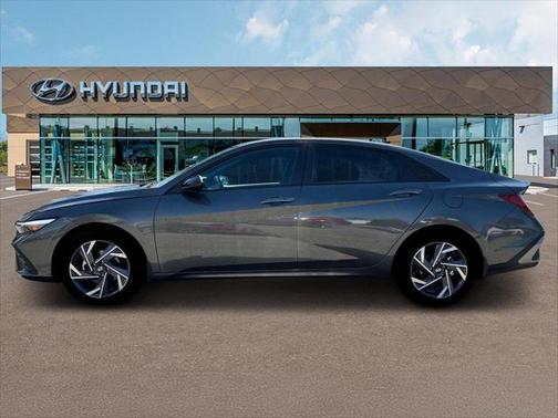 2025 Hyundai ELANTRA Sport