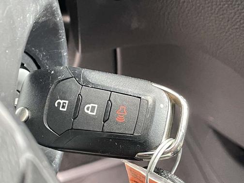 Hot Pepper Red Metallic Tinted Clearcoat 2022 Ford Ranger XLT