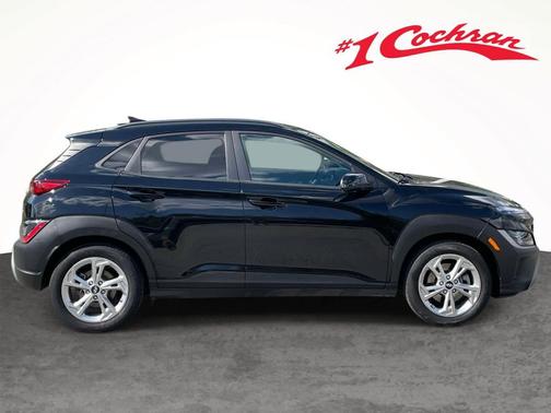 Abyss Black Pearl 2023 Hyundai KONA SEL