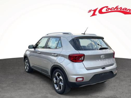 2023 Hyundai VENUE SEL