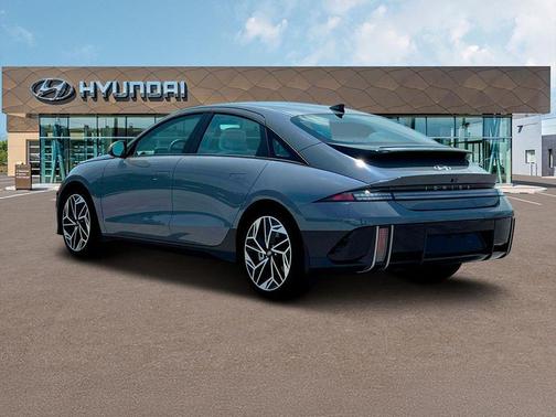 2025 Hyundai IONIQ 6 SEL
