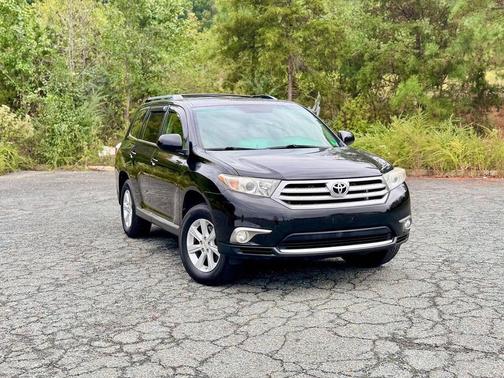 2011 Toyota Highlander SE