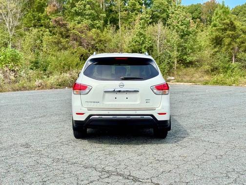 2014 Nissan Pathfinder SV