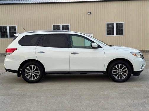 2014 Nissan Pathfinder SV