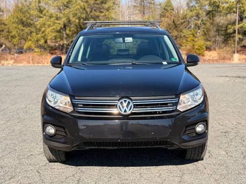 2012 Volkswagen Tiguan SE