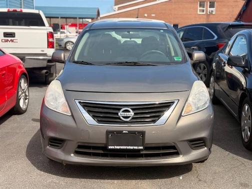2012 Nissan Versa 1.6 S