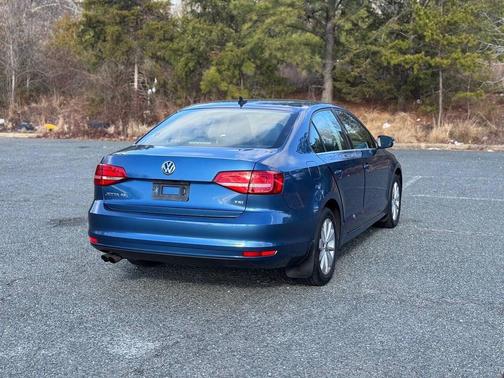2015 Volkswagen Jetta Auto SE w/Connectivity