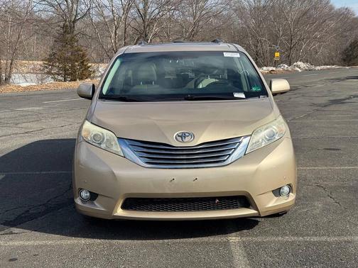 2011 Toyota Sienna Limited