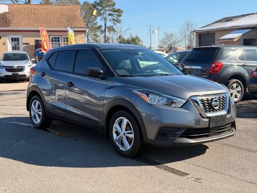2020 Nissan Kicks S