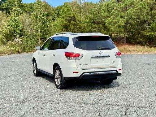 2014 Nissan Pathfinder SV