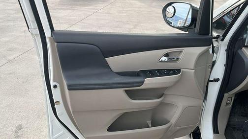 White Diamond Pearl 2016 Honda Odyssey EX