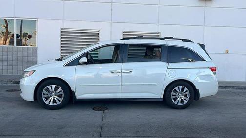 White Diamond Pearl 2016 Honda Odyssey EX