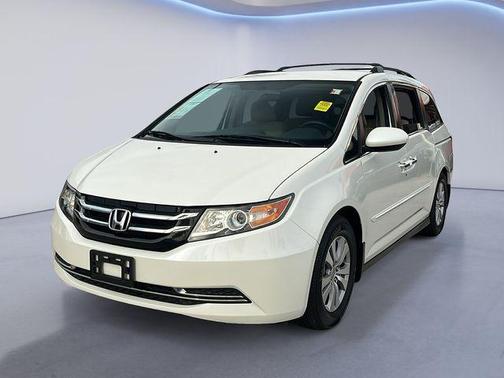 White Diamond Pearl 2016 Honda Odyssey EX