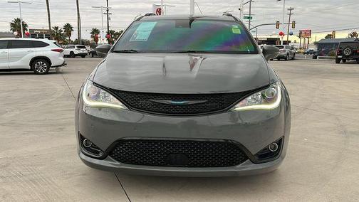 2020 Chrysler Pacifica Hybrid Limited