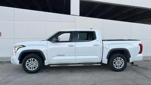 Ice Cap 2023 Toyota Tundra SR5
