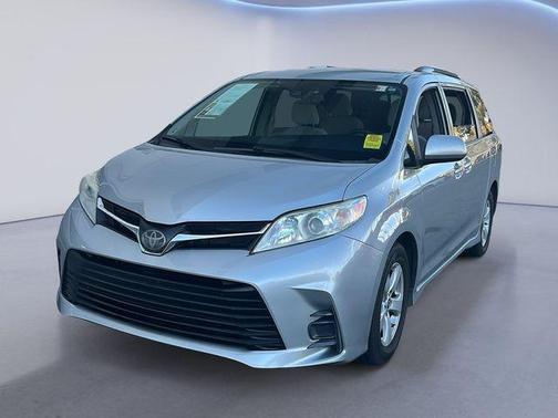 Celestial Silver Metallic 2020 Toyota Sienna LE
