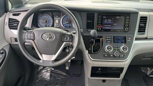 Celestial Silver Metallic 2020 Toyota Sienna LE