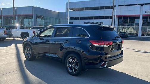 2017 Toyota Highlander Limited Platinum