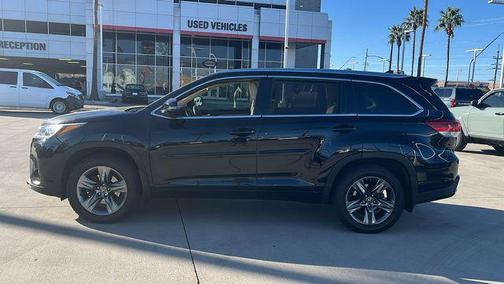 2017 Toyota Highlander Limited Platinum