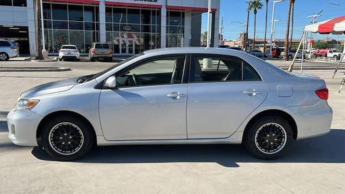2011 Toyota Corolla LE