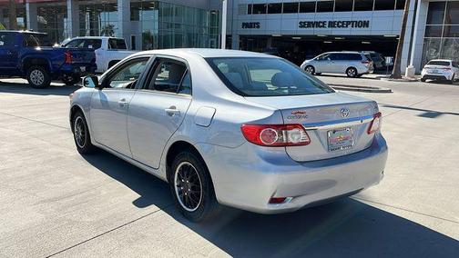 2011 Toyota Corolla LE