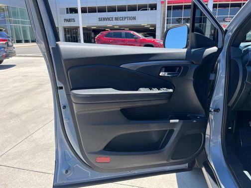 2022 Honda Pilot 2WD Sport