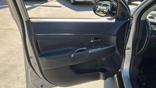 Alloy Silver Metallic 2024 Mitsubishi Outlander Sport SE