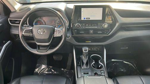 2023 Toyota Highlander Hybrid XLE