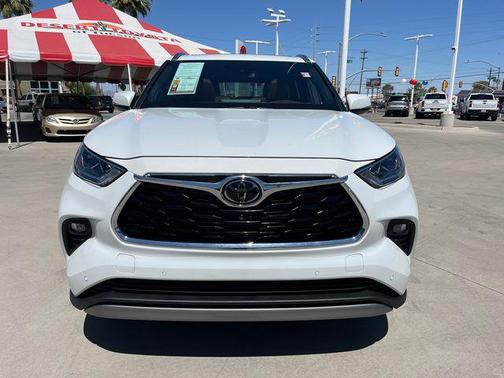 2022 Toyota Highlander Platinum