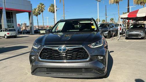 Magnetic Gray Metallic 2021 Toyota Highlander Hybrid Limited