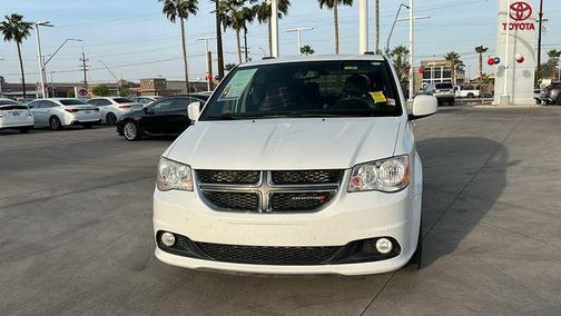 Granite Pearlcoat 2017 Dodge Grand Caravan SXT