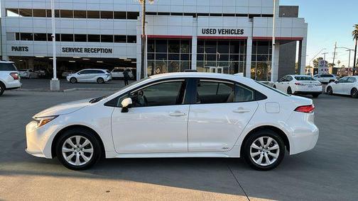 2025 Toyota Corolla Hybrid LE