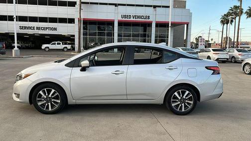 Brilliant Silver Metallic 2025 Nissan Versa 1.6 SV
